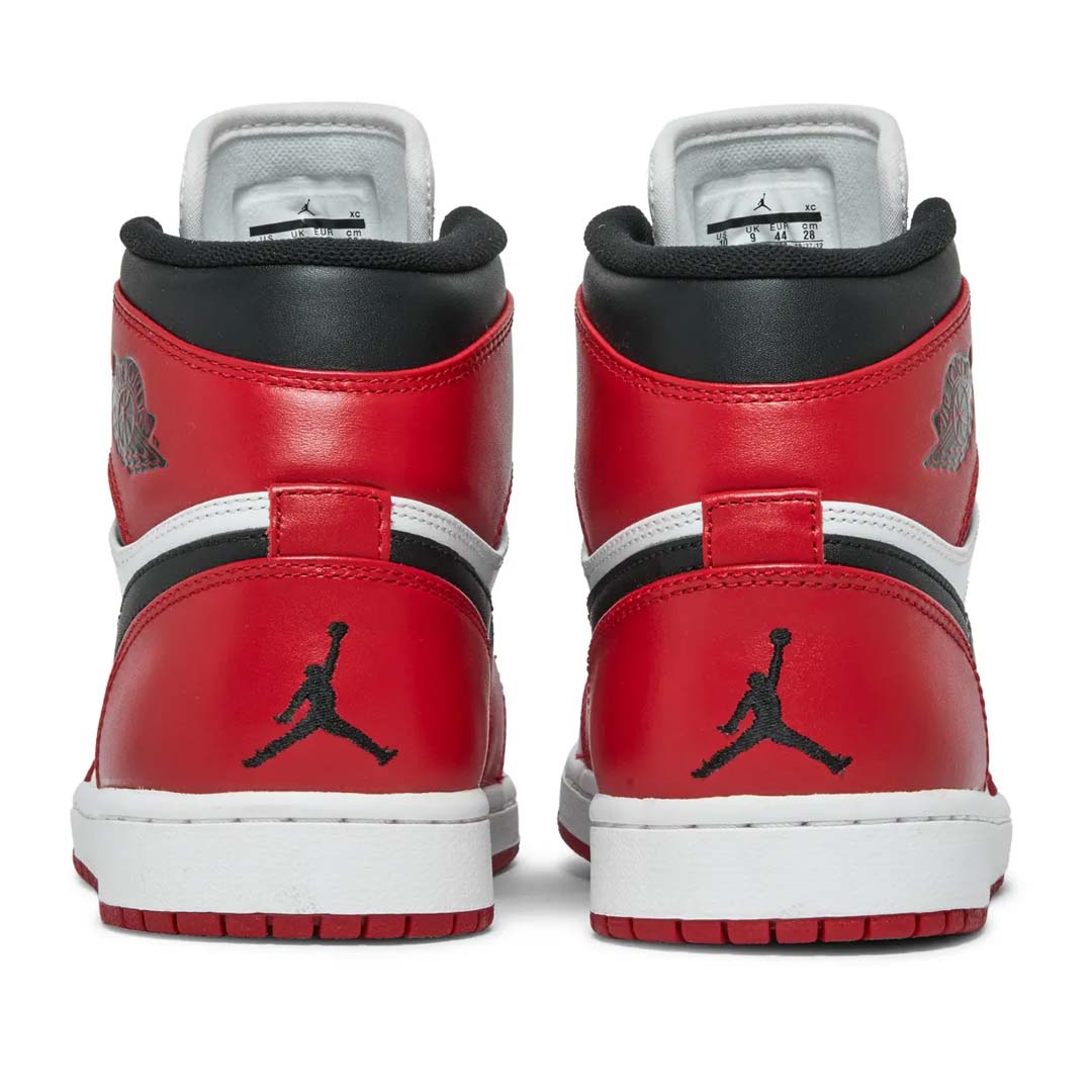 Air Jordan 1 Retro High 'Chicago' 2013