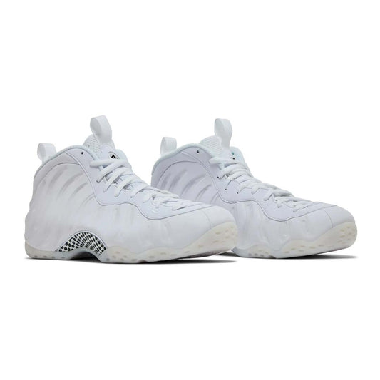 Nike Air Foamposite One Triple White