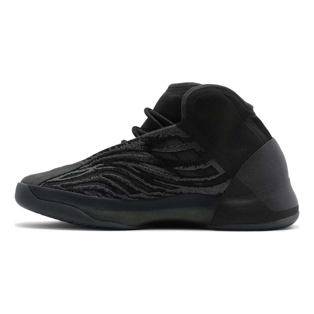 Yeezy Quantum 'Onyx'